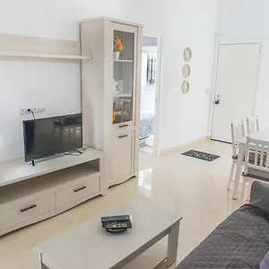 Apartamento Reformado En El Casco Histórico - 5 Min Playa Apartamento